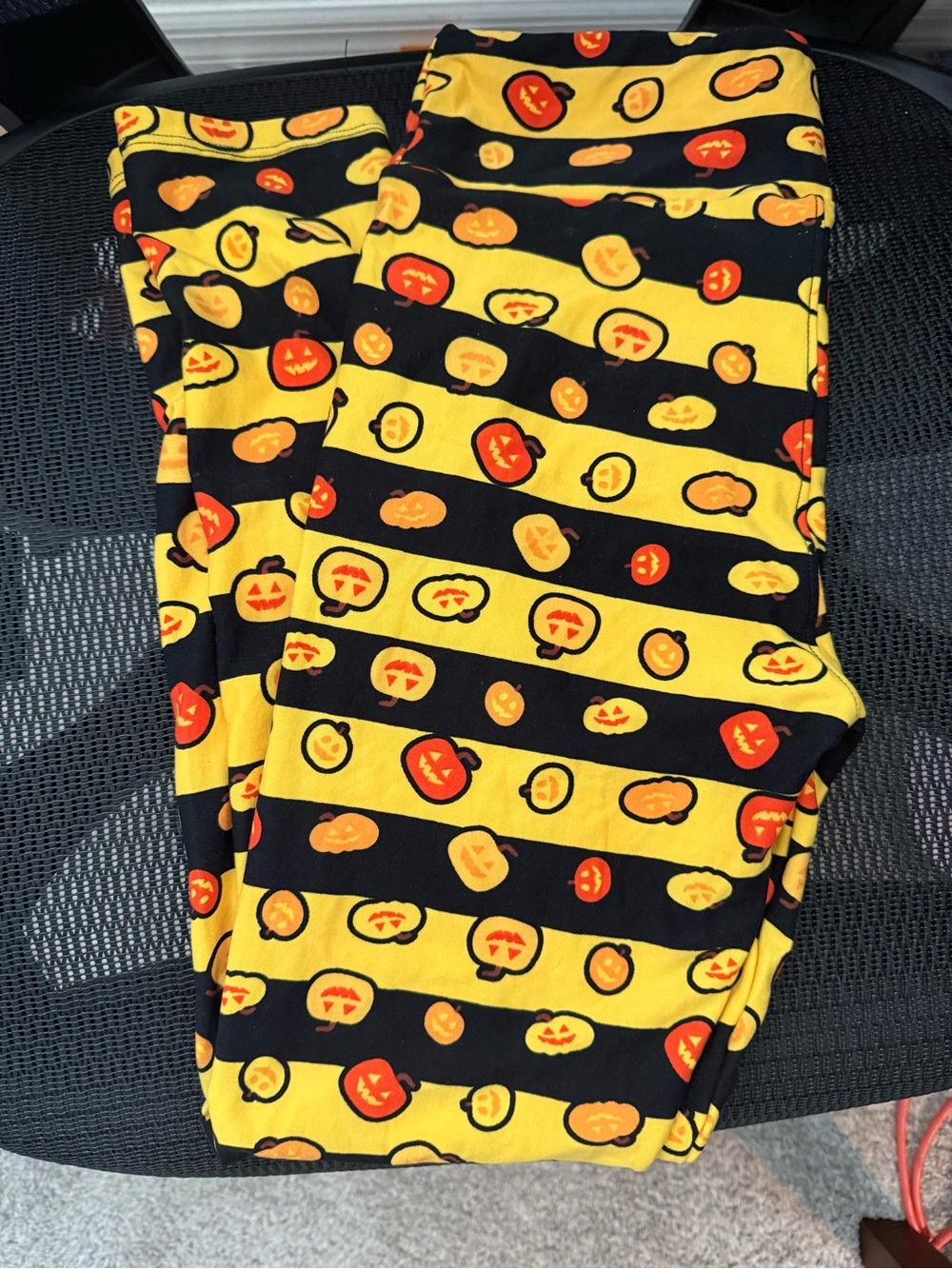 LuLaRoe Yellow, Black & Orange Pumpkin Stripe Leggings